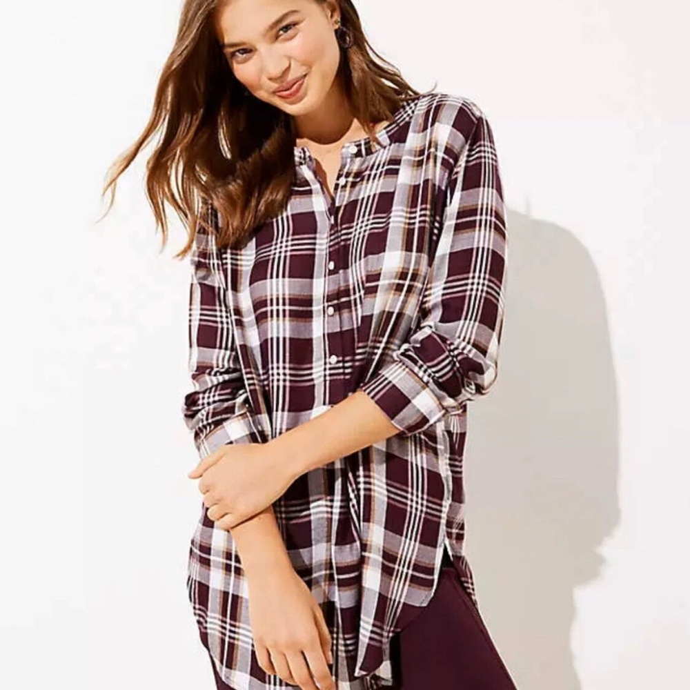 LOFT Purple and White Plaid Button-Down Shirt size L